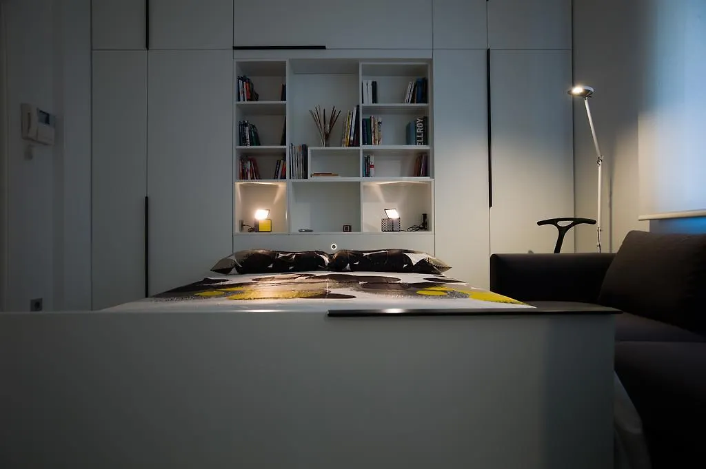 Stylish Mini In The Heart Of Milano Apartment Italy